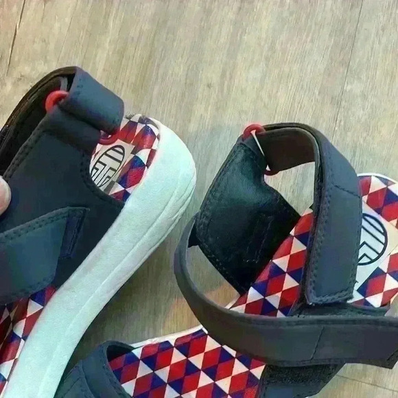 Tory Burch Tory Sport Velcro Sandals Navy sz 7.5 (runs small) - Picture 13 of 15